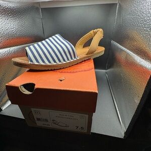 5/$25 SO Blue & White Striped Sandals Size 7.5 Never worn just tried on
